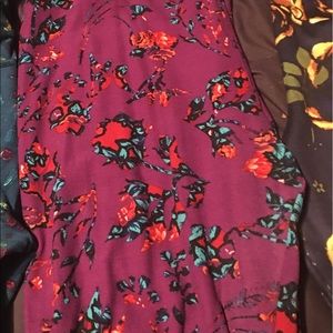Lularoe TC leggings beautiful with roses