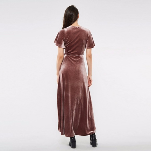 ✨JUST IN✨ Velvet maxi real wrap dress - Mauve - Picture 5 of 7