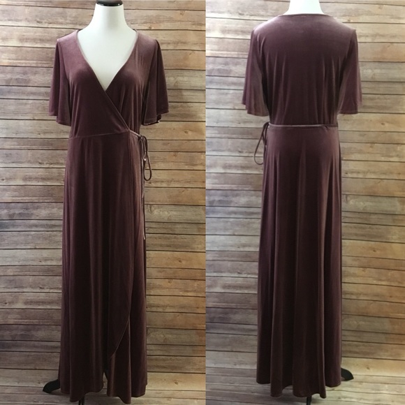 ✨JUST IN✨ Velvet maxi real wrap dress - Mauve - Picture 6 of 7