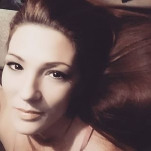 Meet your Posher, Candis