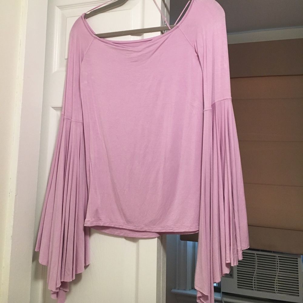 Off shoulder bell sleeve top