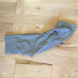 Lululemon in the flow crop