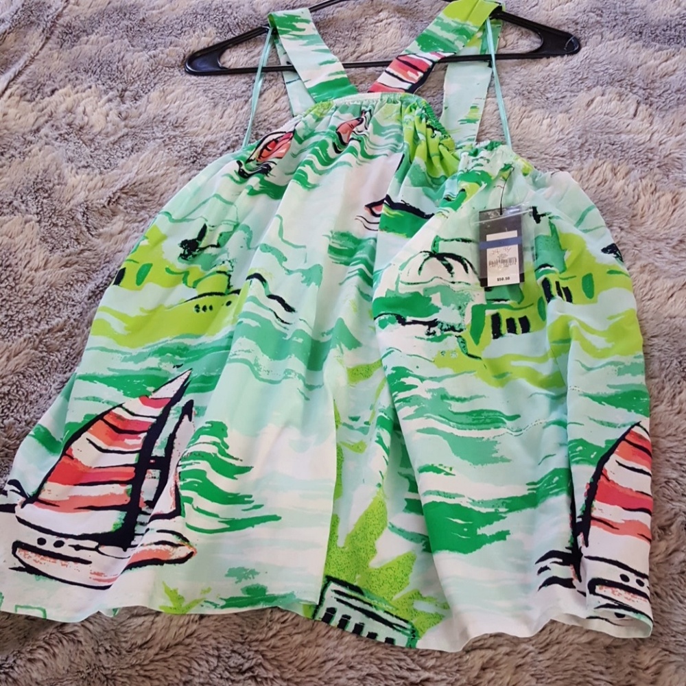 Crown & Ivy top