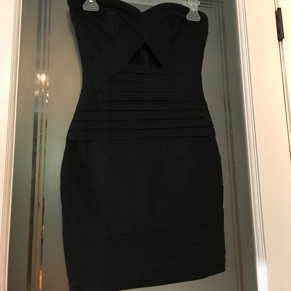 TOBI STRAPLESS DRESS - Picture 3 of 5