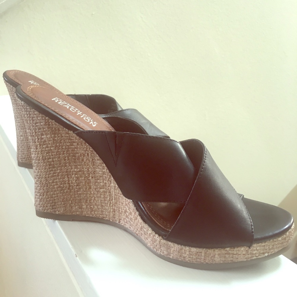KENNETH COLE WEDGES