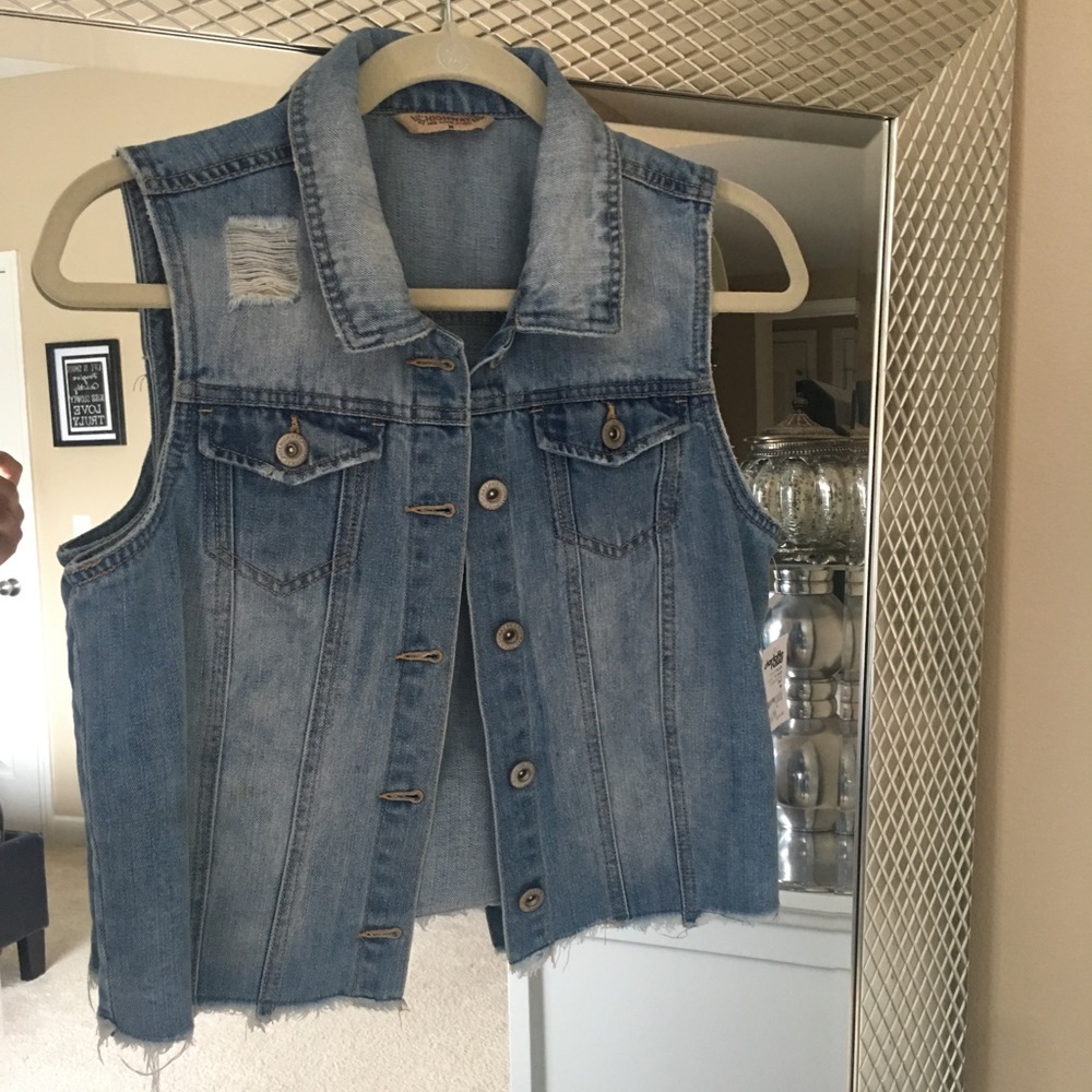 Sleeveless Denim Vest, Size M