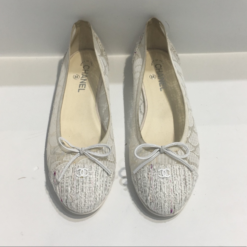 Chanel twill flats logo