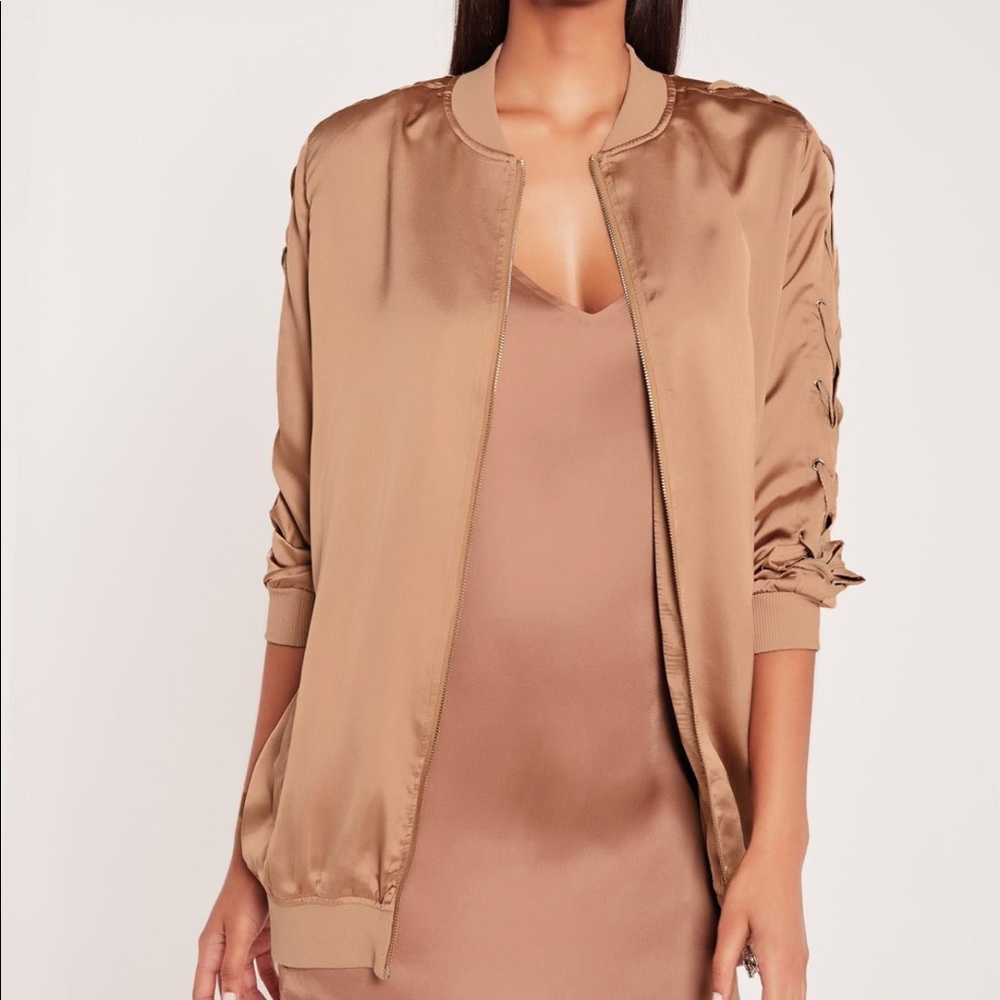 CARLI BYBEL X MISSGUIDED BOMBER