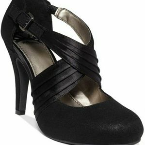 Black criss cross pumps