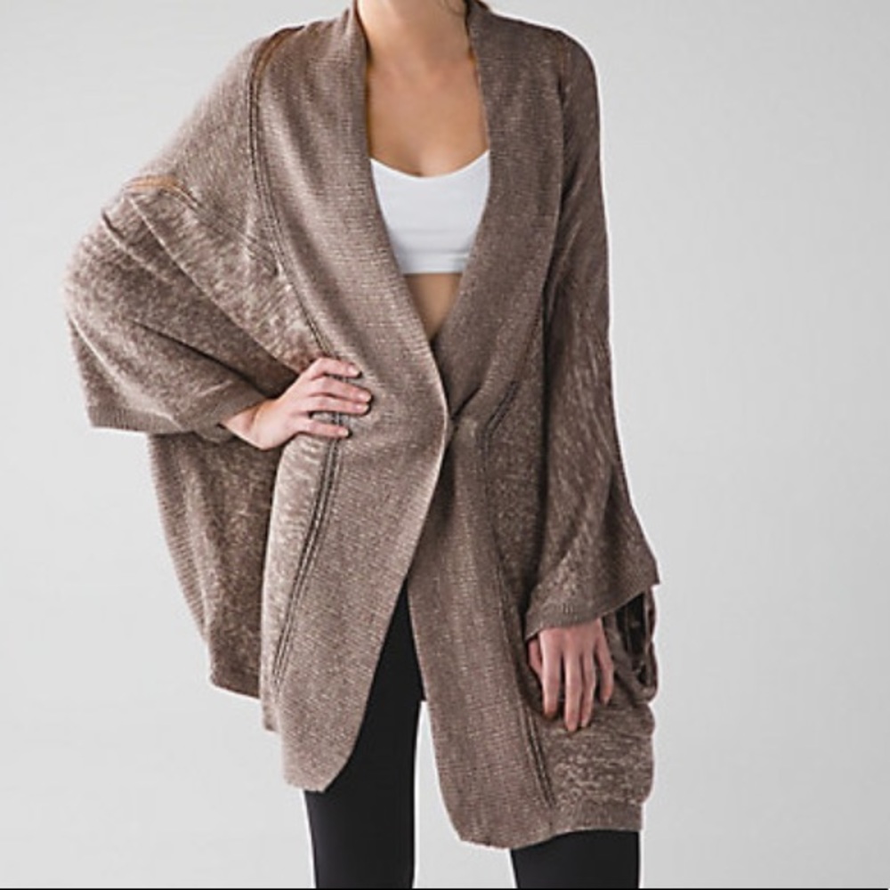 Lulu breeze easy wrap size XS/S NWT