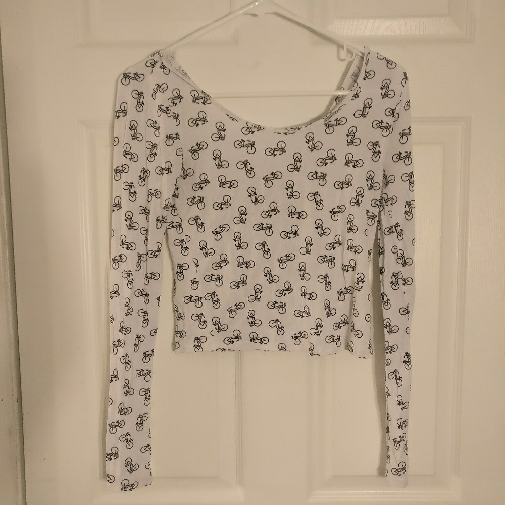 Long sleeve white crop top