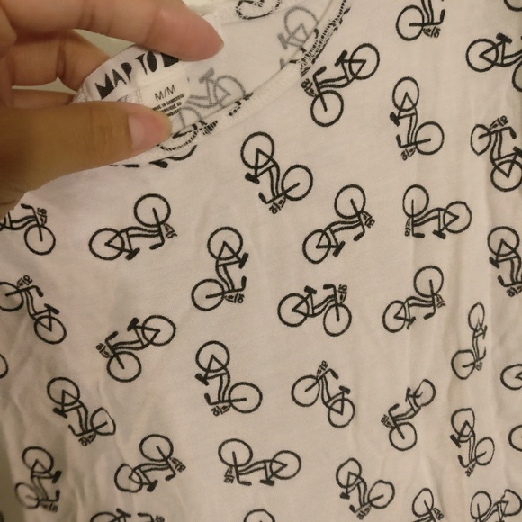 Long sleeve white crop top - Picture 3 of 3