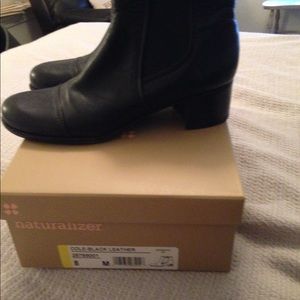 Naturalizer black stretch boots