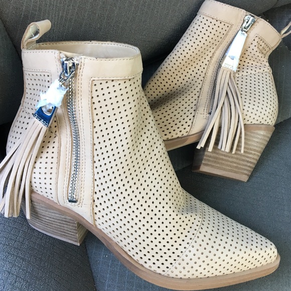 NEW GUESS TALZAY PERFORATED SUEDE BOOTIES - Picture 4 of 4
