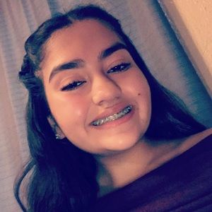 Meet your Posher, Cynthia