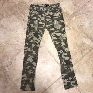 Camo ripped jeans