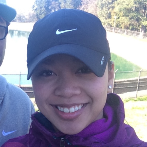 ISO nike featherlight drifit hat - Picture 1 of 1