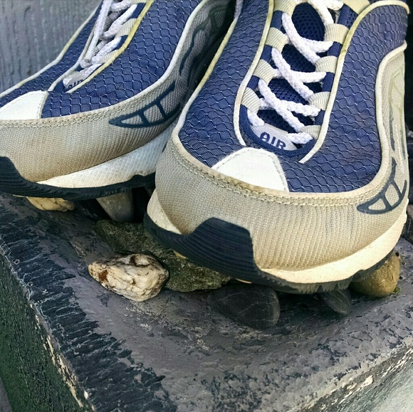 Navy and White Nike Air Athletic Shoes - Picture 4 of 6