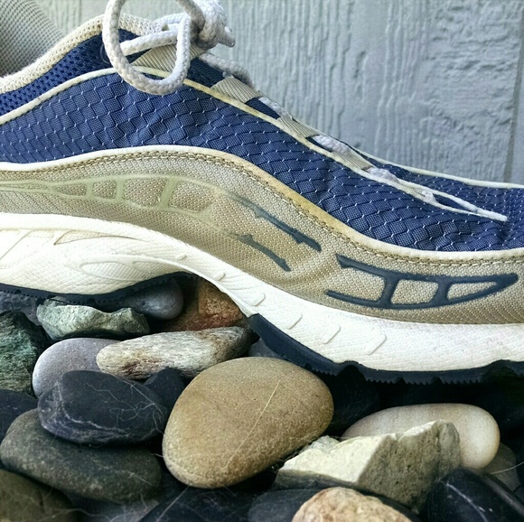 Navy and White Nike Air Athletic Shoes - Picture 6 of 6