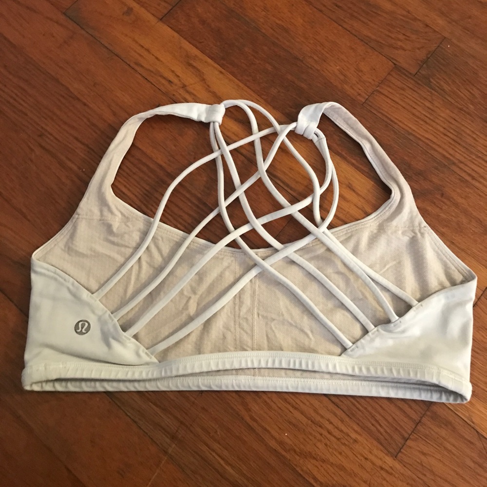 Lululemon free to be wild sports bra