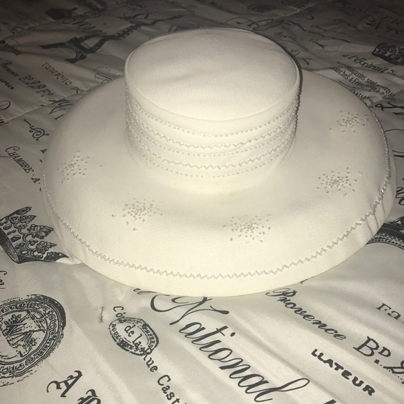 Hat - Picture 1 of 3
