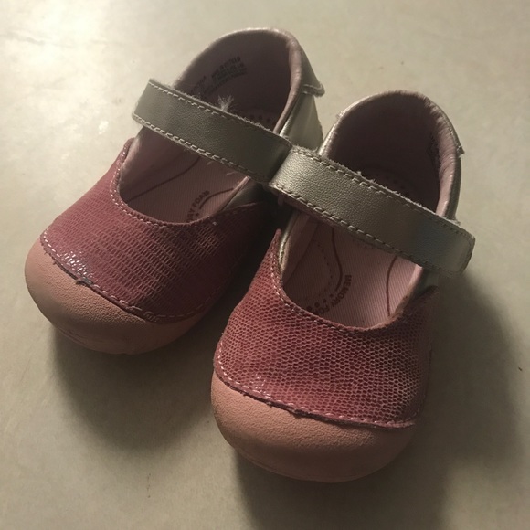 Pink Stride rite baby shoes size 4.5 - Picture 1 of 5
