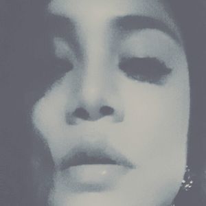 Meet your Posher, Cynthia