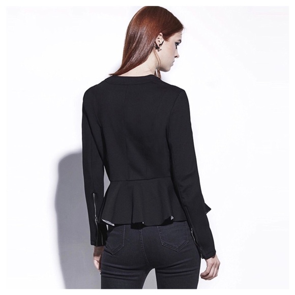 Black & White Ruffle Peplum Jacket - Picture 6 of 7