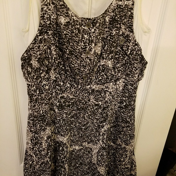 Leopard Animal Pattern fitted dress - Picture 3 of 3