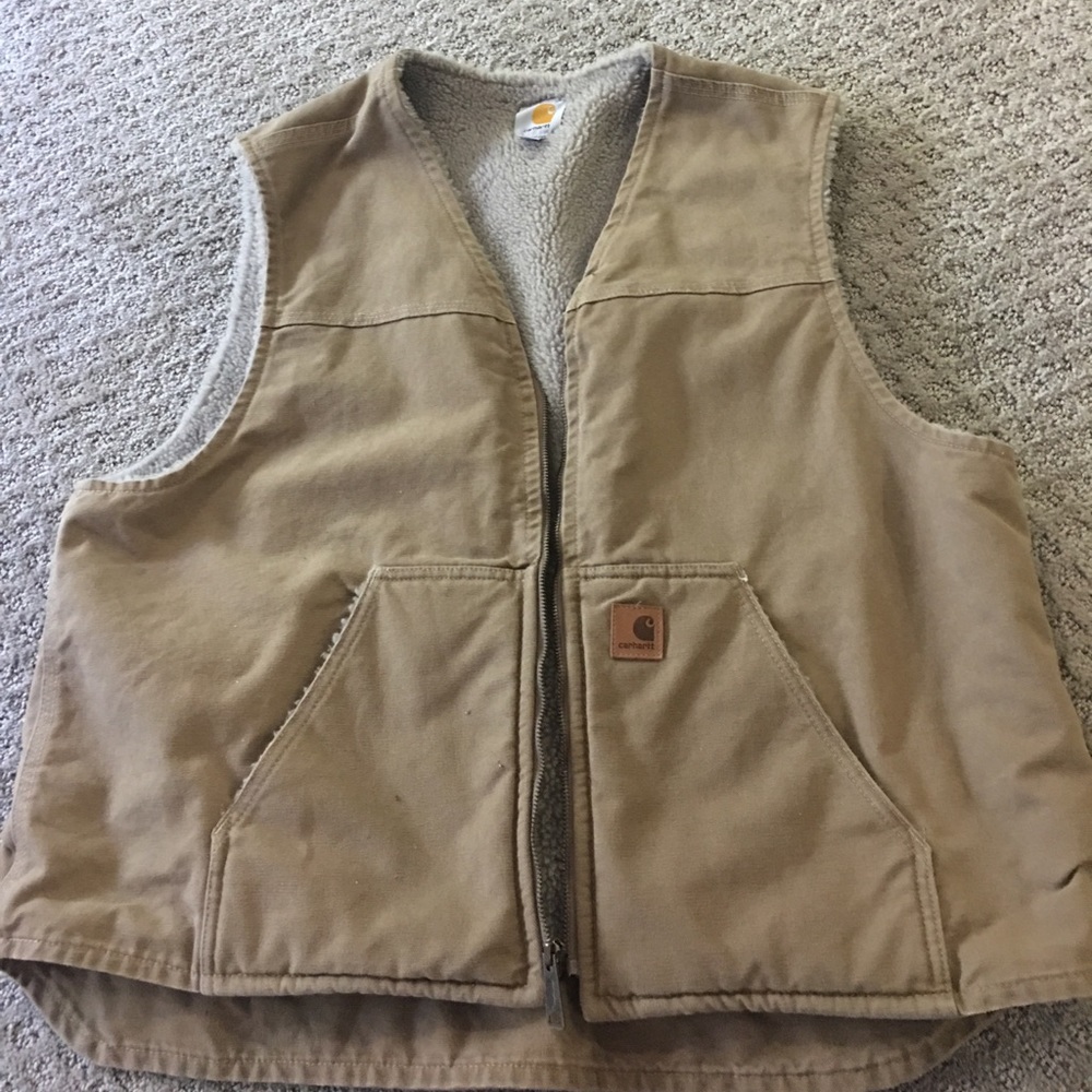 Carhartt Men's Vest! EUC! Perfect for Fall pics!