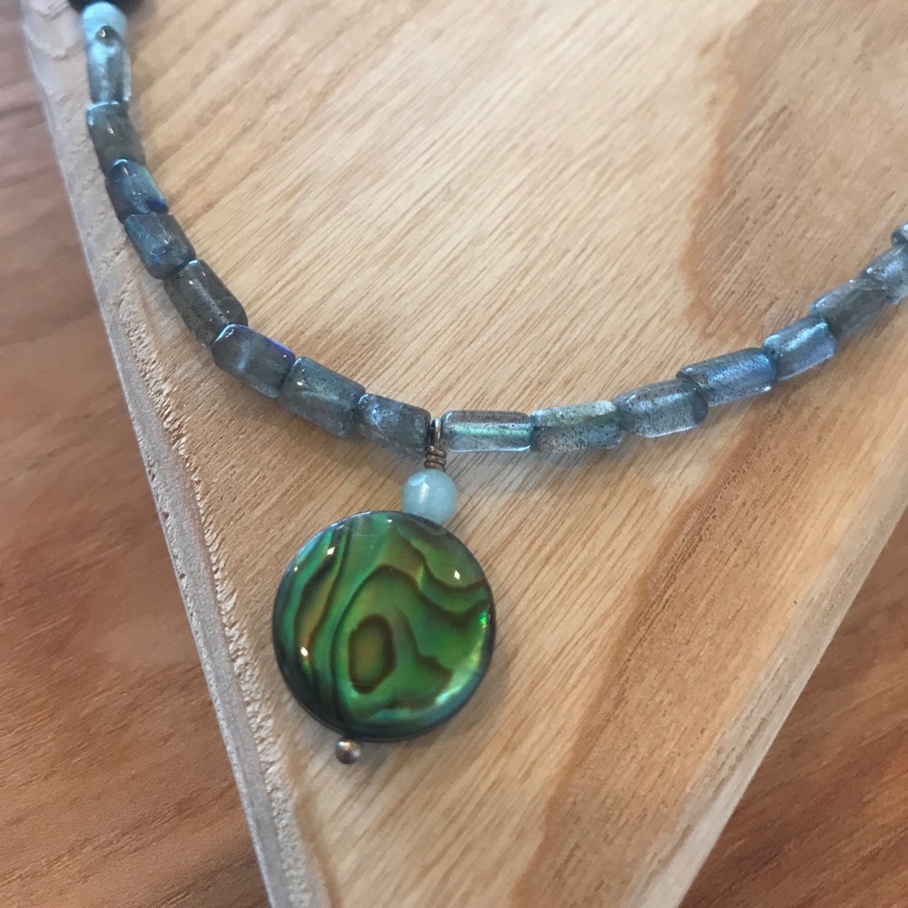 Abalone Beaded Necklace - Picture 2 of 4
