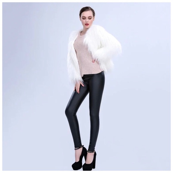 Light Up White Faux Fur Jacket - Picture 5 of 8