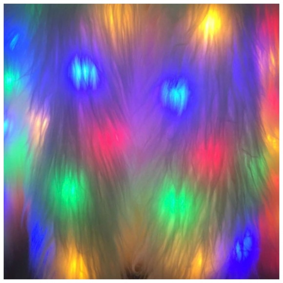 Light Up White Faux Fur Jacket - Picture 6 of 8