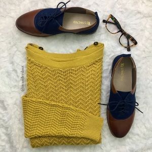 Light mustard, open knit sweater