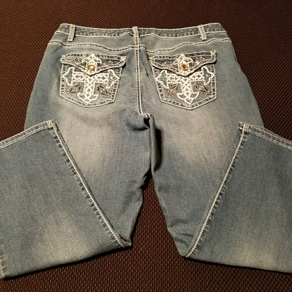 APT Cropped Jeans