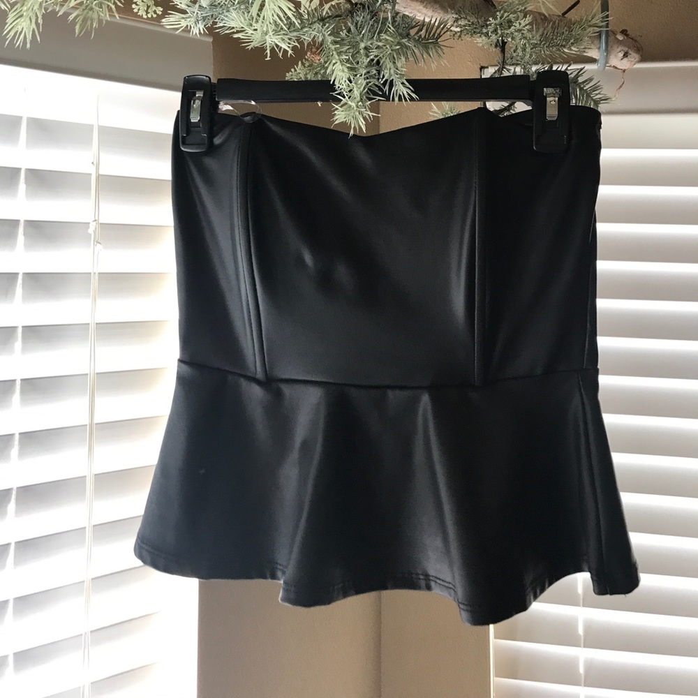 Black leather strapless plum top