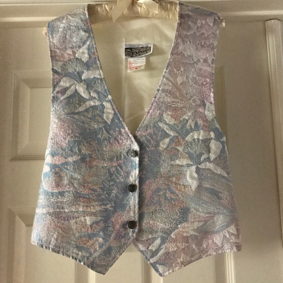 Tops - 🌷Blowout Sale Vintage Vest Sz M 🔮Pastel shimmer