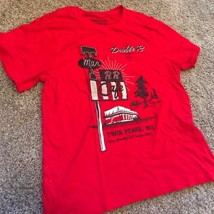 LootWear Exclusive Twin Peaks t-shirt NWOT