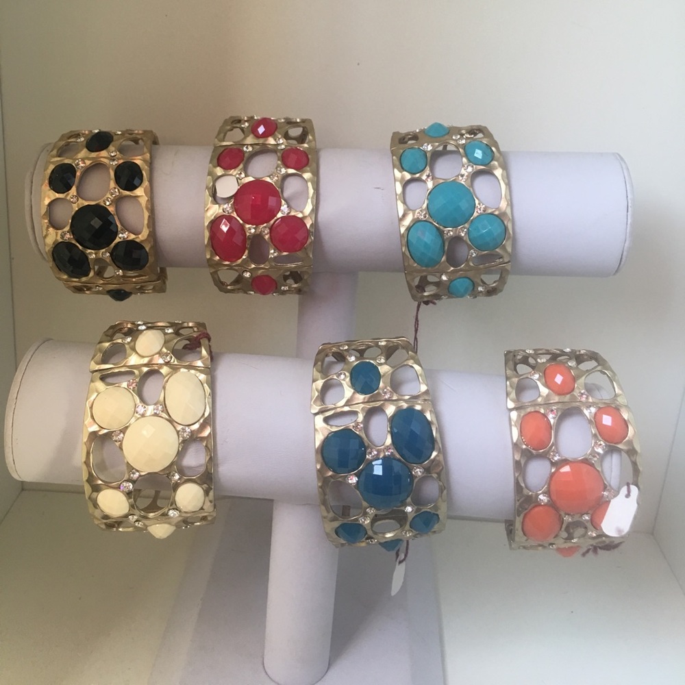 Colored Bracelets - Picture 5 of 5
