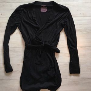 Light weight wrap around robe