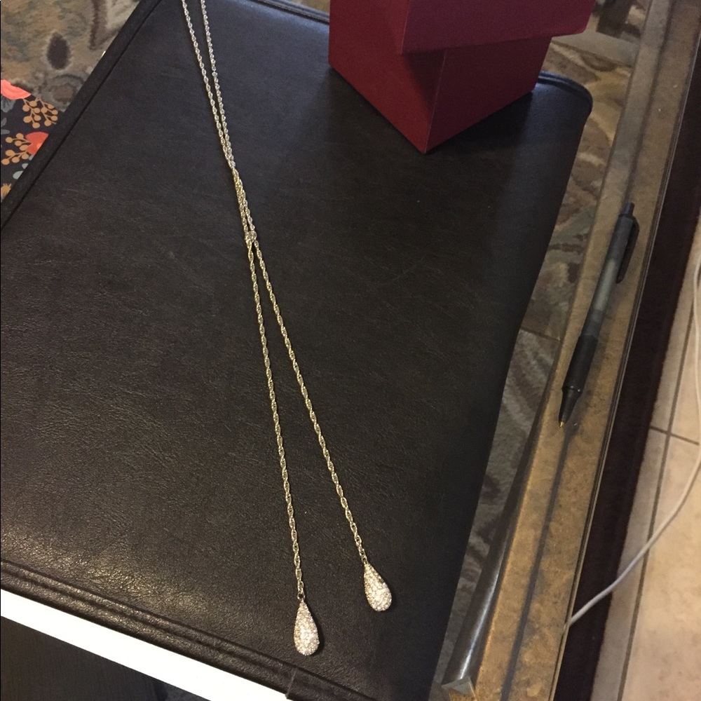 Crystal teardrop lariat silver necklace