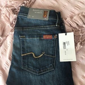 BRAND NEW 7 For All Mankind bootcut jeans. Size 23