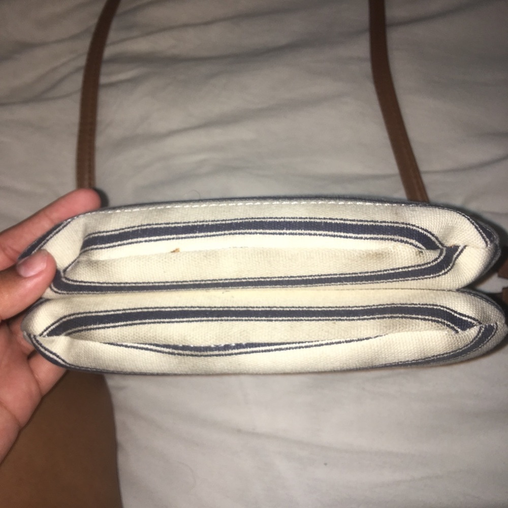 Handbag - Picture 2 of 4