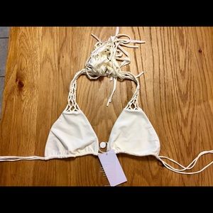 Mikoh Women’s Bikini Top