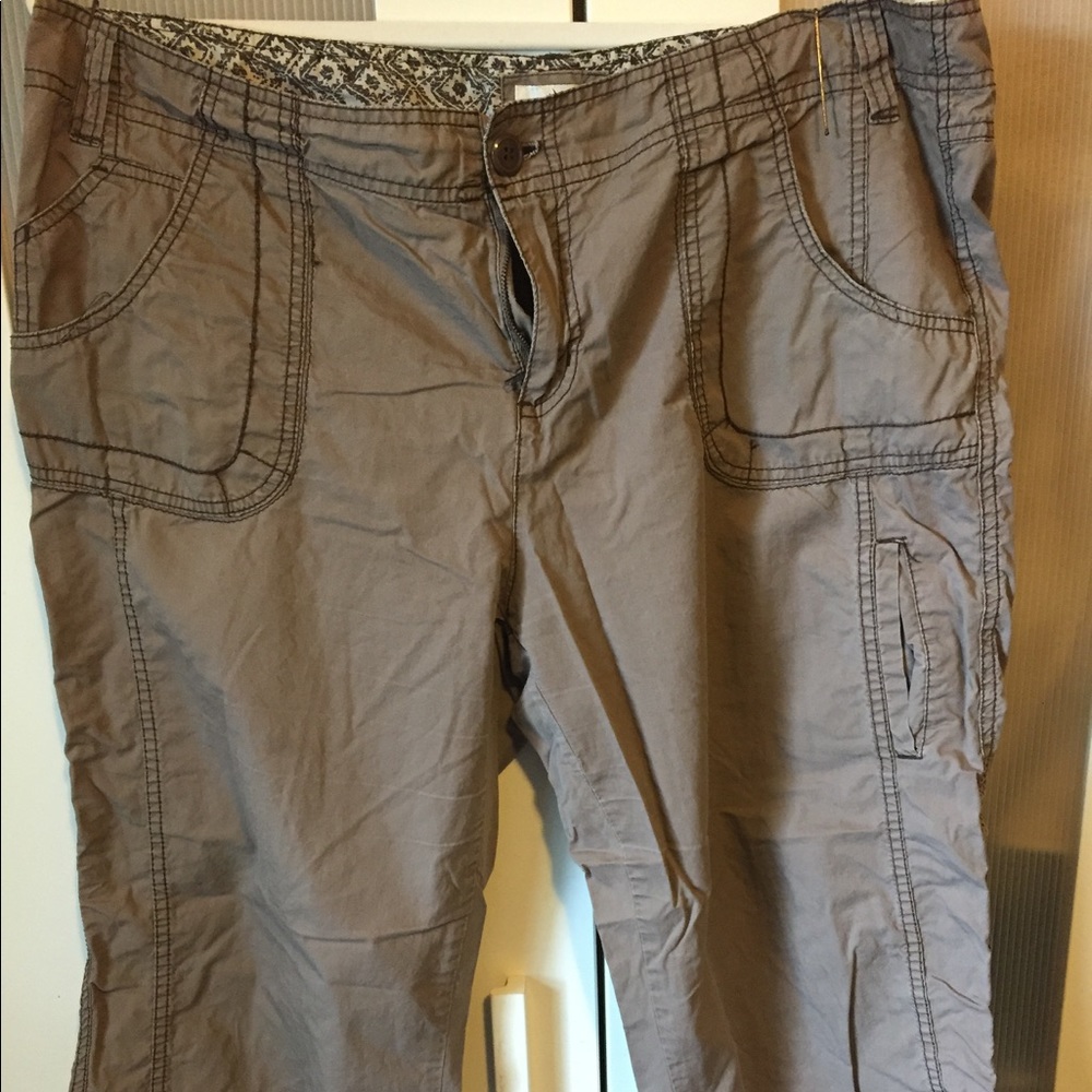 Capris!