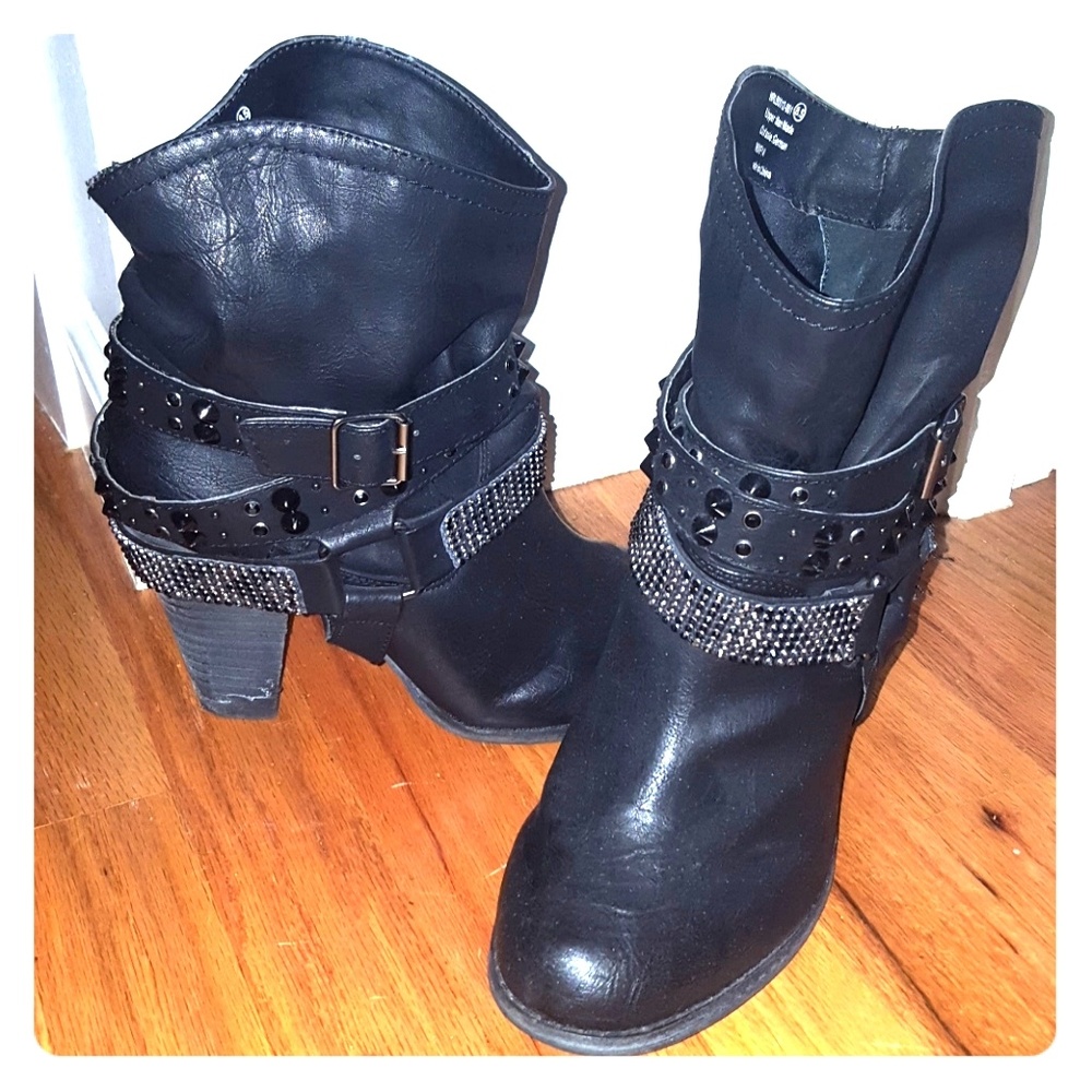 Black Boots