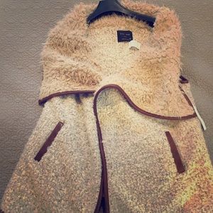 Faux fur fashion vest by Love Tree