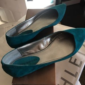 Teal Pointy Flats