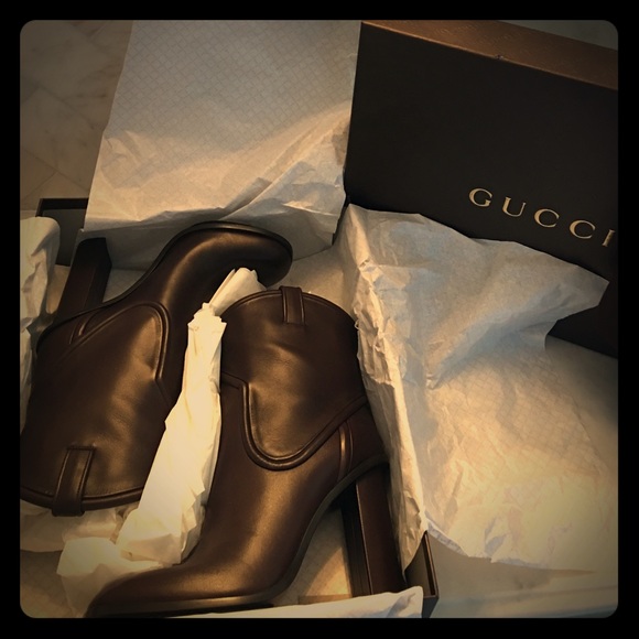 NIB AUTHENTIC Gucci Leather Runway Platform Boots - Picture 2 of 6