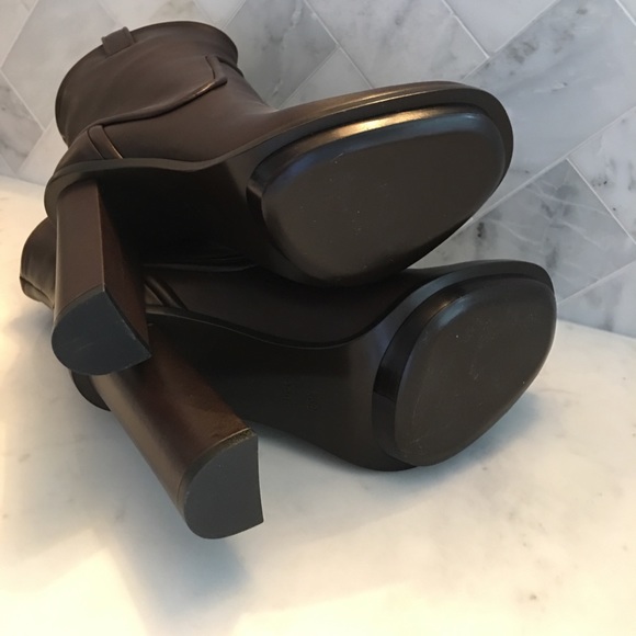 NIB AUTHENTIC Gucci Leather Runway Platform Boots - Picture 6 of 6